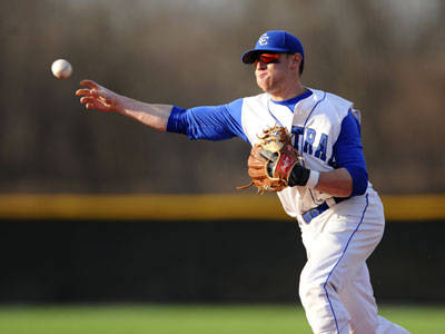 Baseball Drops Series Opener at Sacred Heart on Friday Afternoon