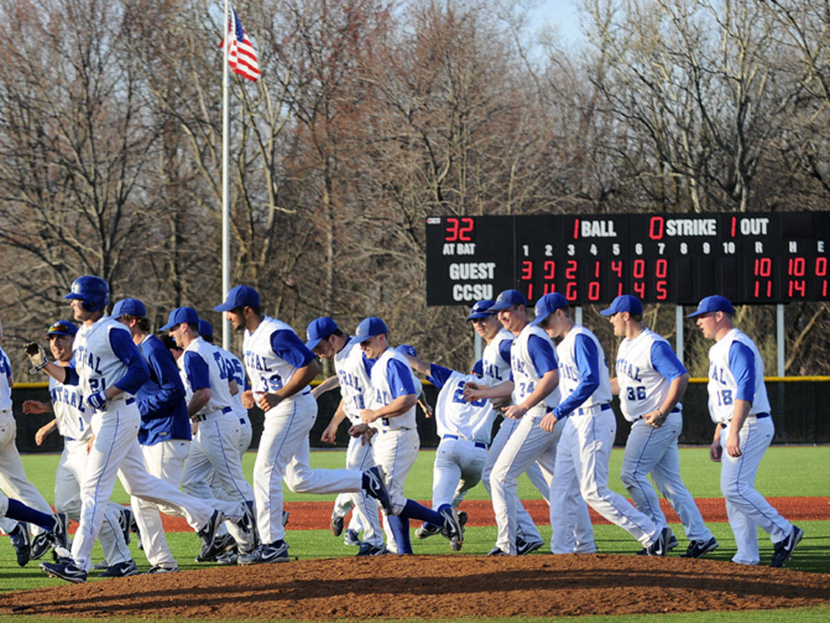 Baseball Gets Split With Monmouth After Huge Comeback in Game Two