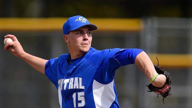 Baseball Splits Doubleheader at LIU Brooklyn