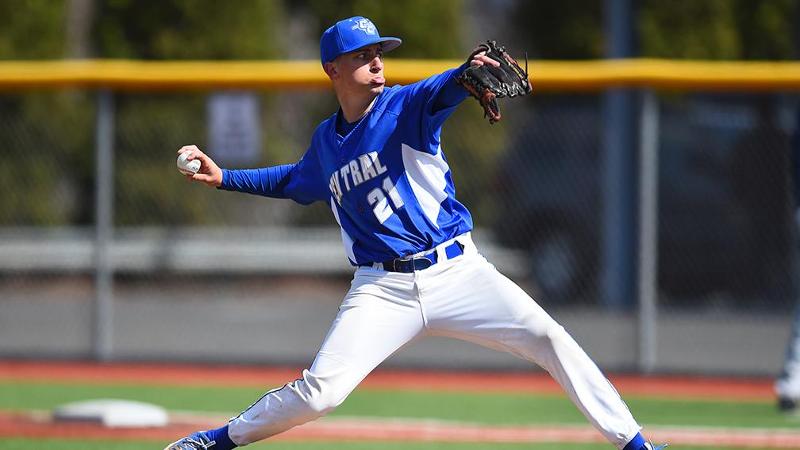 Baseball Picks Up 6-5 Win Over Siena