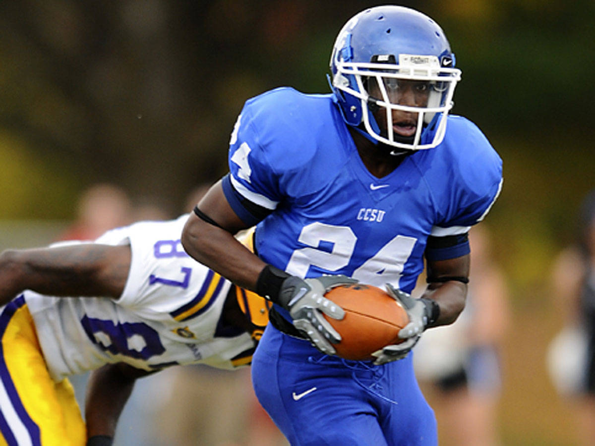 White Tops Blue in Annual Spring Game on Friday; 2010 Captains Named