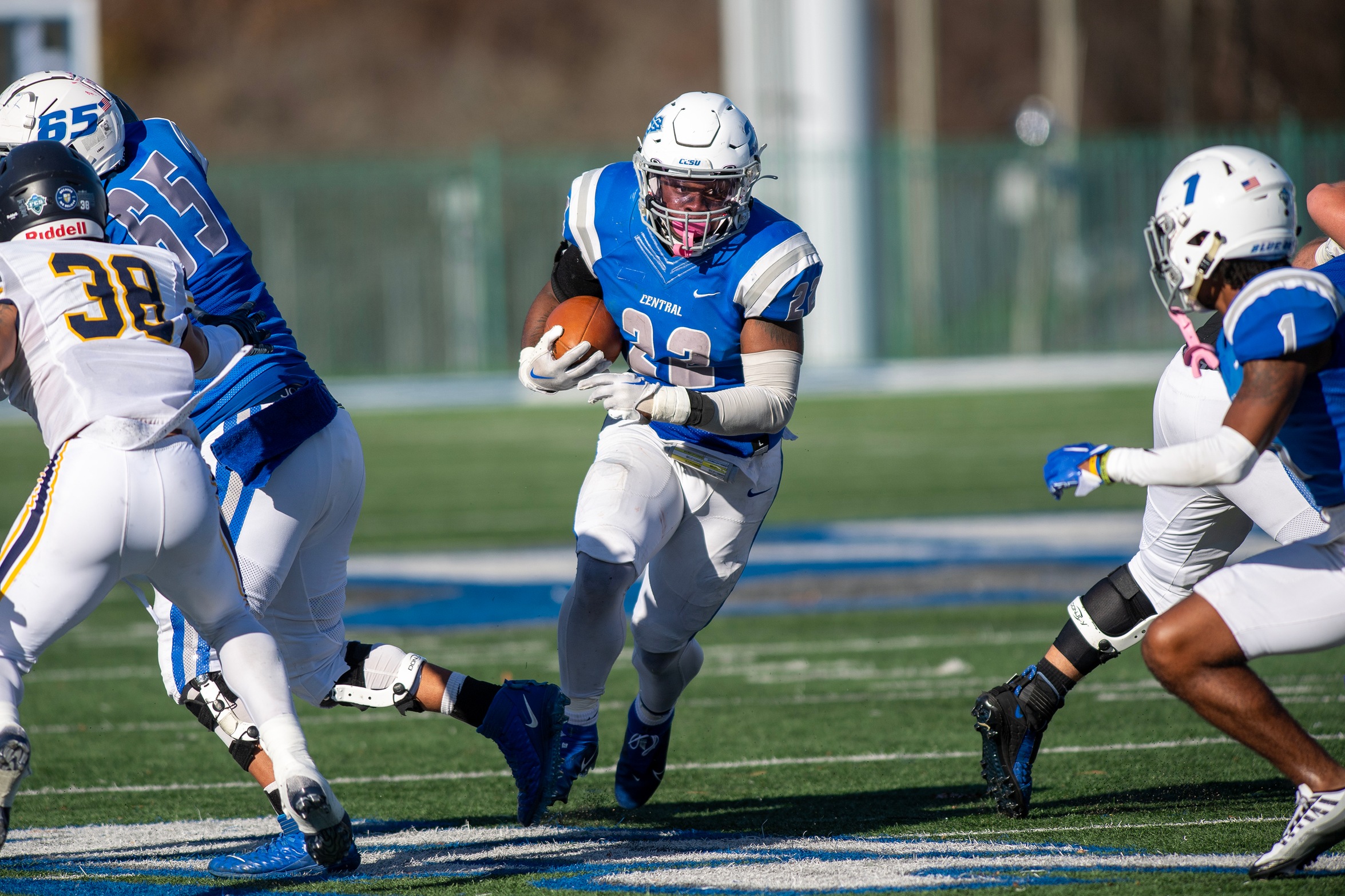Nasir Smith eclipsed 1,000 yards on the season, only the 16th player in program history to do so, with 148 yards on the ground on Saturday, November 12. (Photo: Steve McLaughlin)