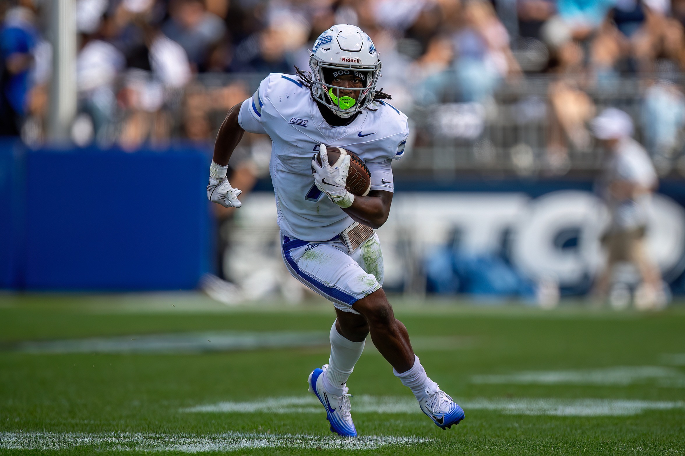 Football Falls At UConn In 2025 Opener