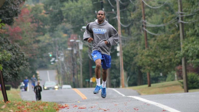 Vinales Wins 19th Annual Blue Devil Run