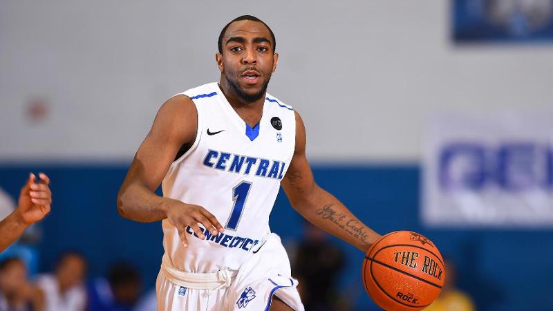 Peel, Seymour Have Career Nights, Men's Basketball Falls at St. Francis Brooklyn