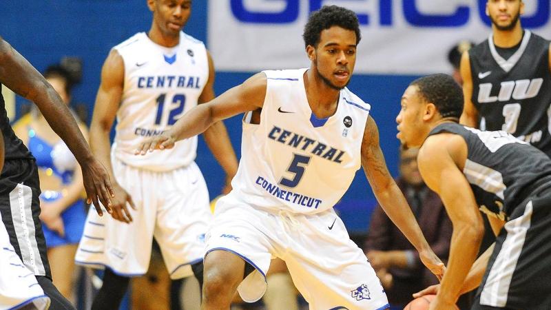 Men's Basketball Hosts Mount St. Mary's Thursday