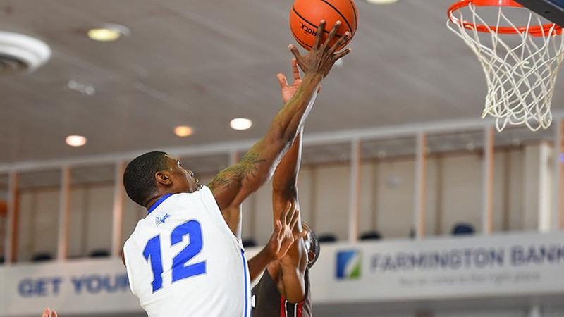 Men's Basketball Stumbles in Second Half, Falls to Saint Francis U., 80-71