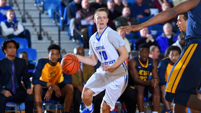 Men's Basketball Rallies Past Brown on Saturday, 68-62