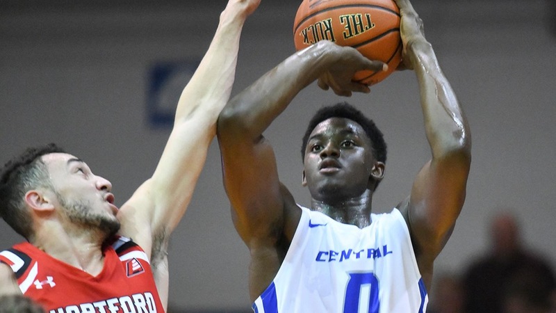 Men's Basketball Downed at  Boston College