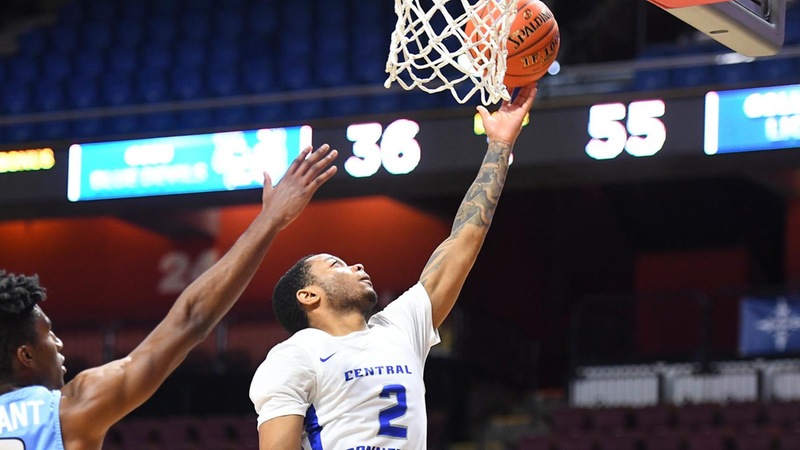 Men's Basketball Falls at Merrimack on Thursday