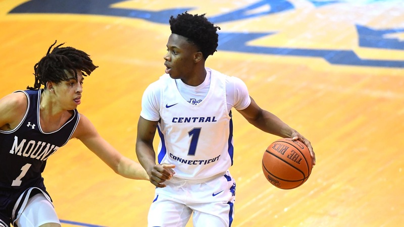 Scantlebury's Three Gives Men's Basketball 65-64 Win Over Mount