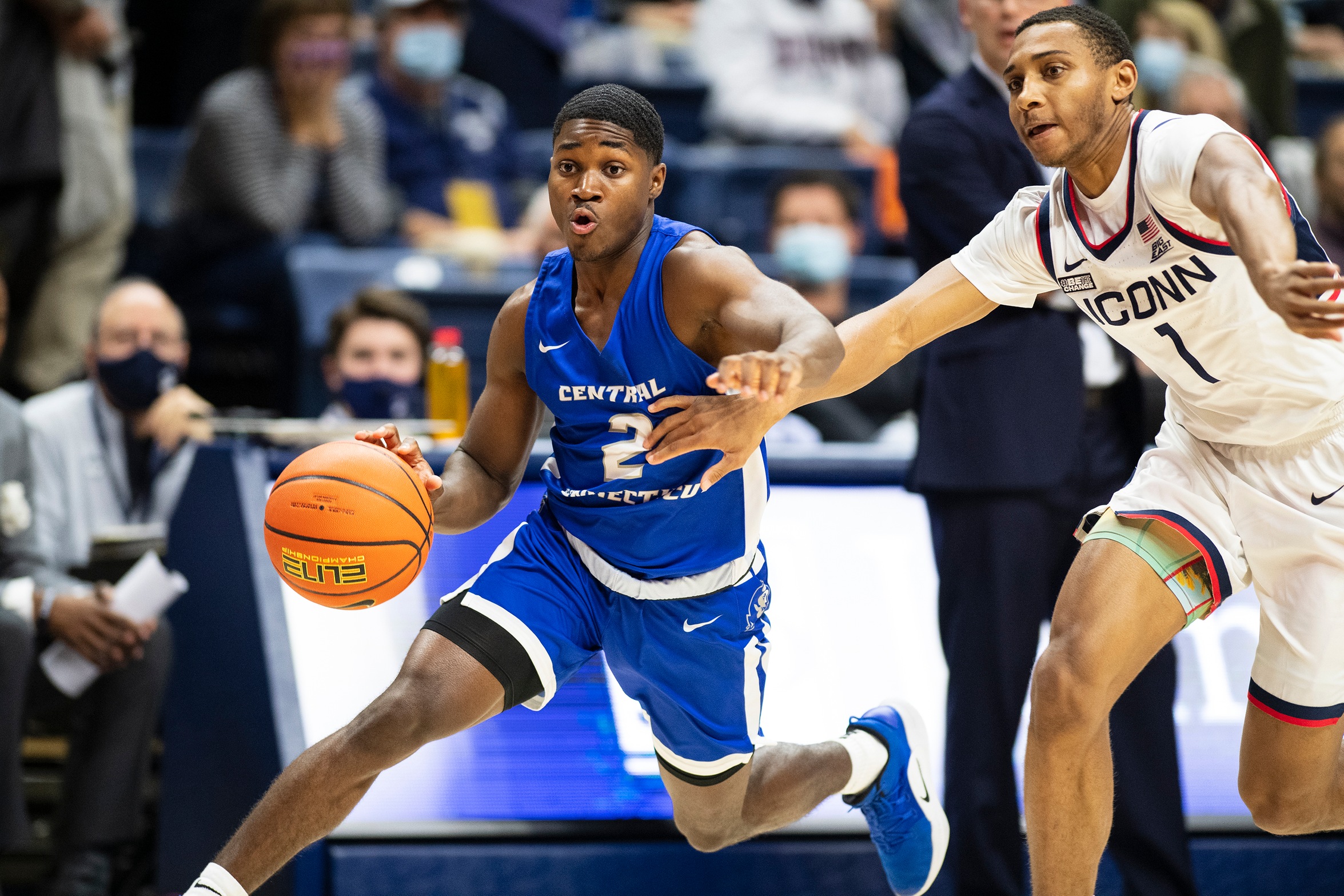 Men's Basketball Closes Strong for NEC Win at St. Francis Brooklyn, 67-55
