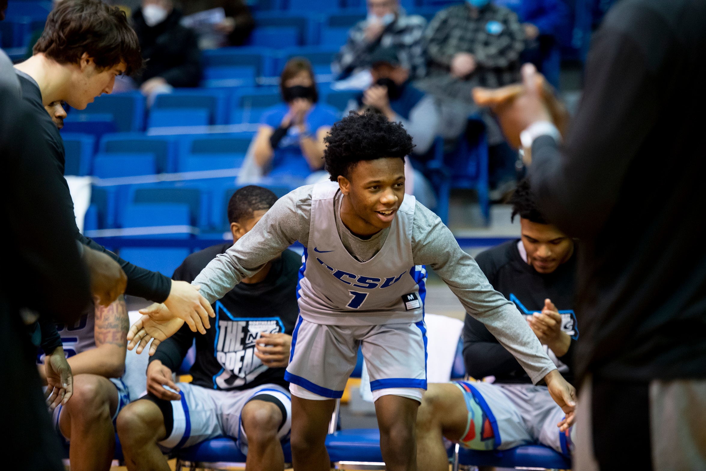 Balanced Attack Lifts Men's Basketball Over FDU in Overtime