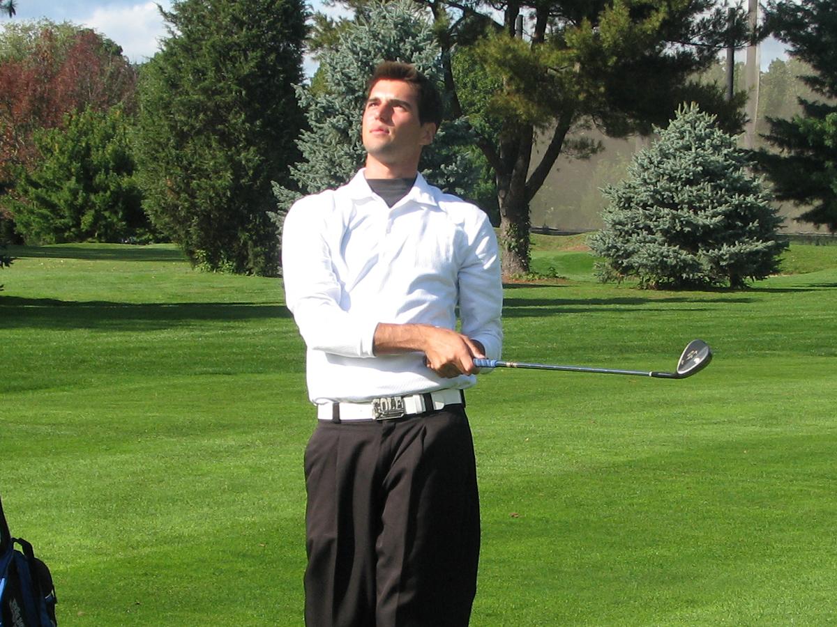 Blue Devils Finish 10th at Macdonald Cup, Ursa and Hawerchuk Place in Top-20