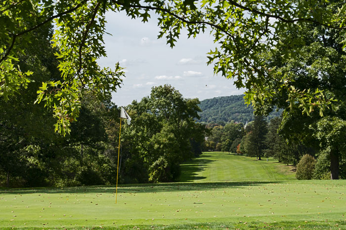 Men's Golf Finishes Seventh at Leo Keenan Invitational