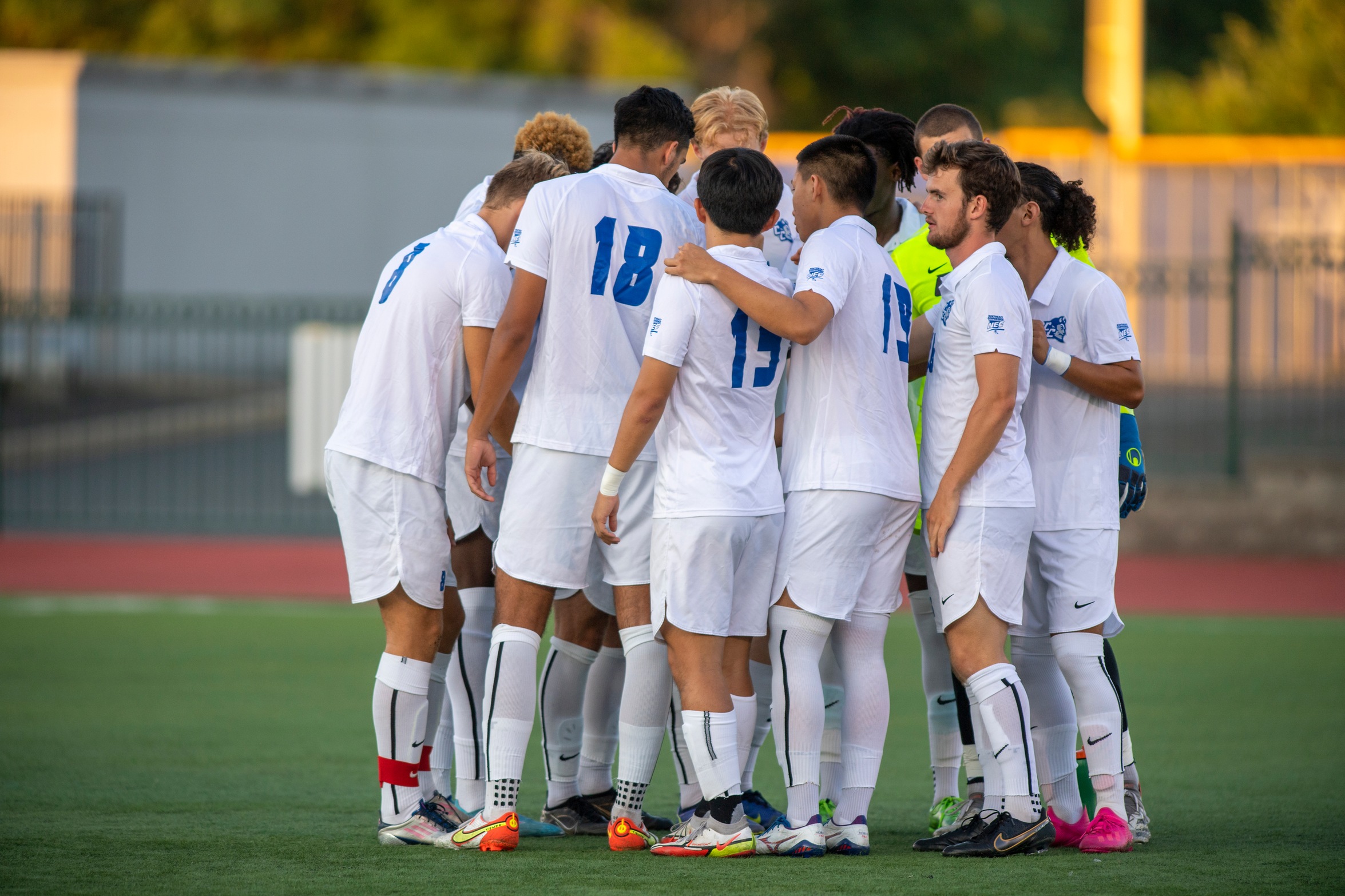 Men's Soccer Falls at Bryant in Season Opener