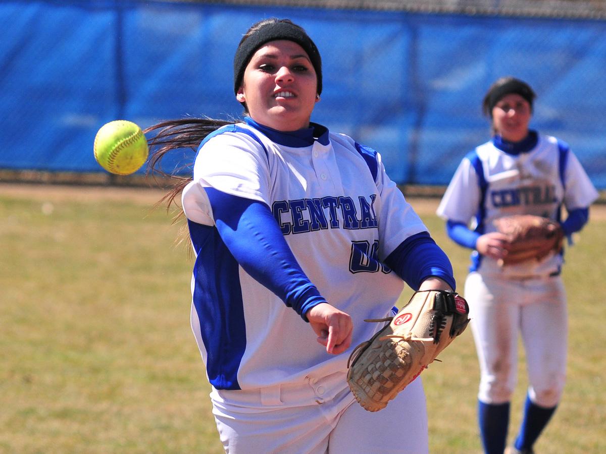 Softball Drops Northeast Conference Doubleheader Versus Robert Morris, Logan Homers in Opener