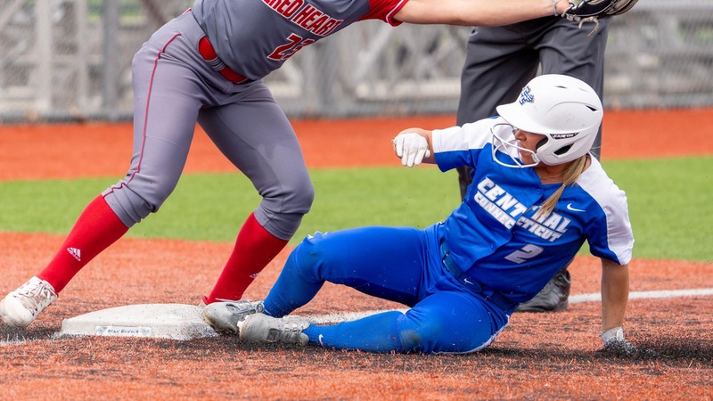 Softball Wins Three-Game Series Against FDU