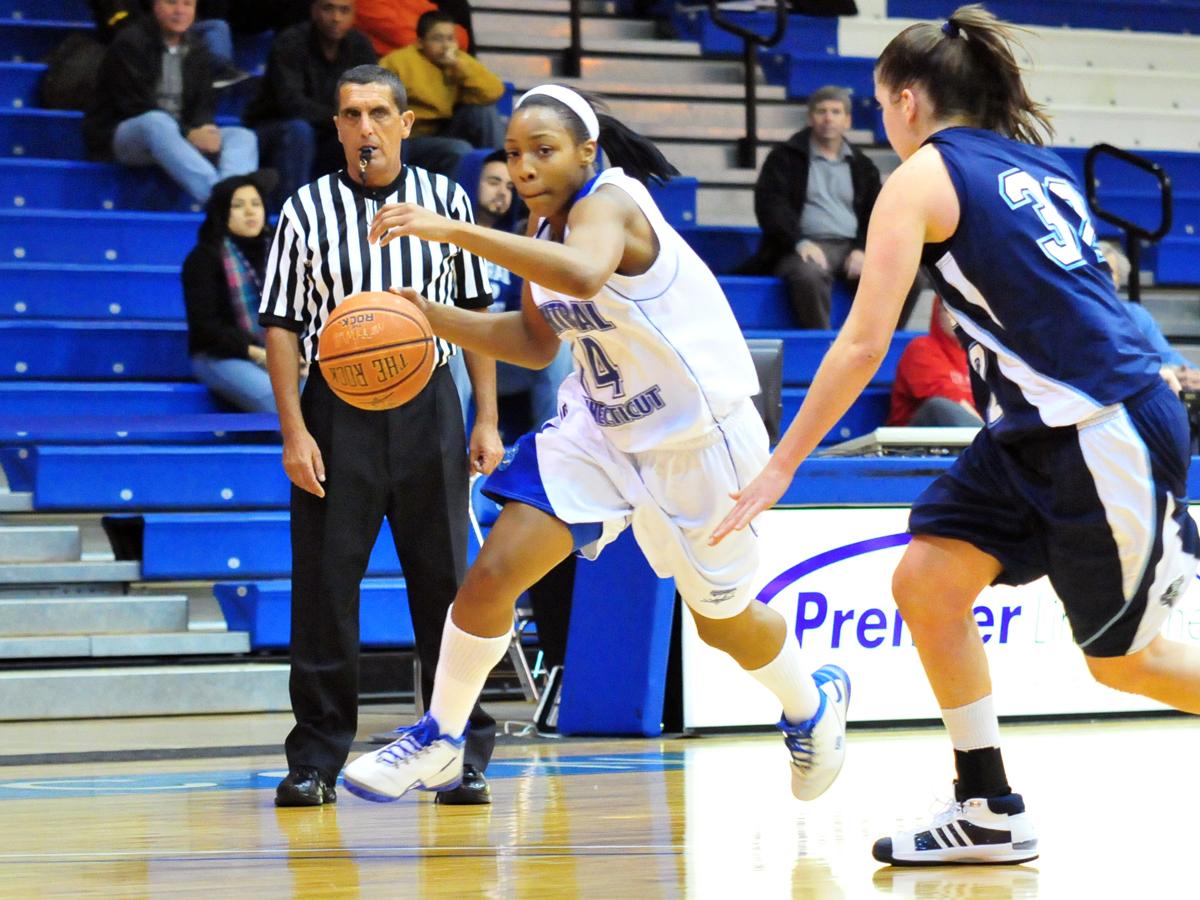 CCSU Moves to 5-0 in Northeast Conference, Oglesby Leads Blue Devils with 16 Points in 81-61 Win