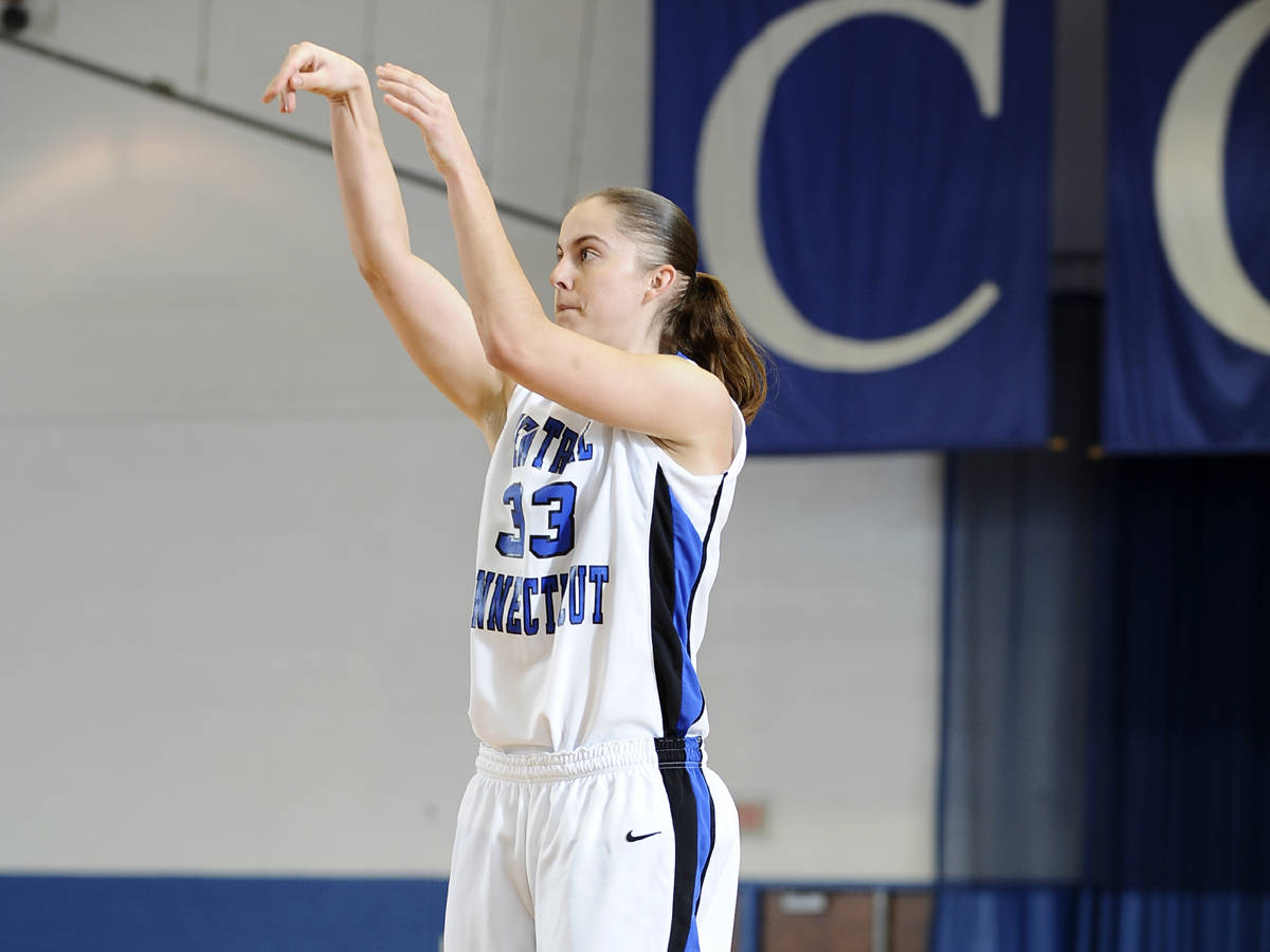 Women's Basketball Falls to Quinnipiac at the Buzzer