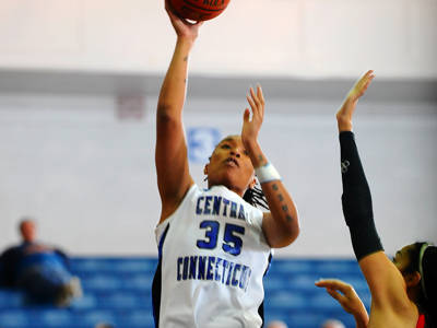 Udenze Records Double-Double, Blue Devils Fall to Sacred Heart