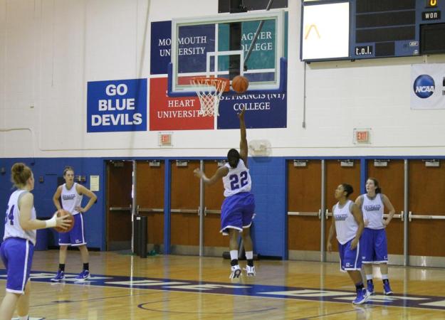 Women's Basketball Opens Practice