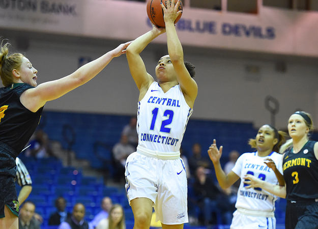 Women's Basketball Seeks Second Straight Win at UMass On Wednesday