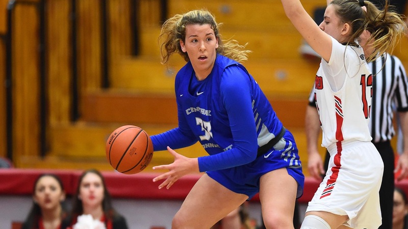 Berube Leads Central Past Hartford 61-54, Win Marks 150th for Piper
