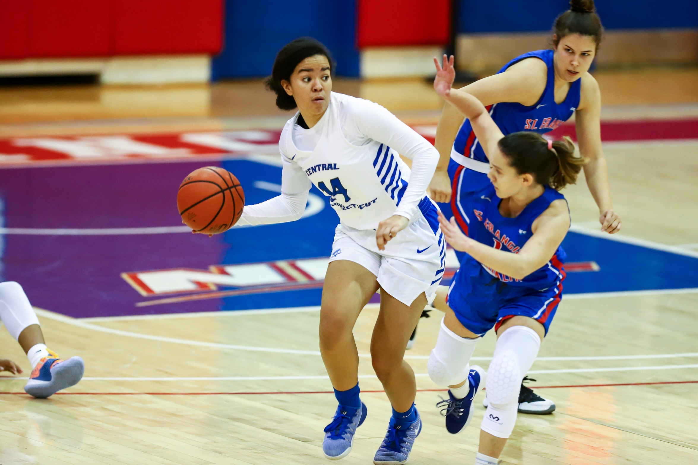 Central Is Stopped by Sacred Heart on Thursday Night