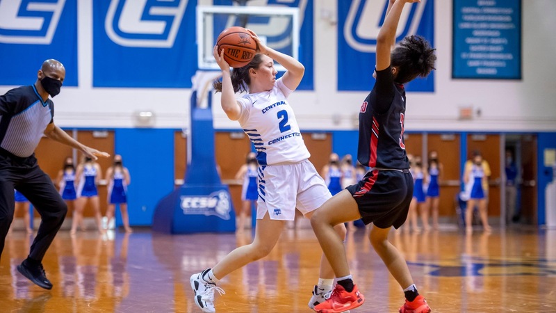 Women's Basketball Falls to Providence