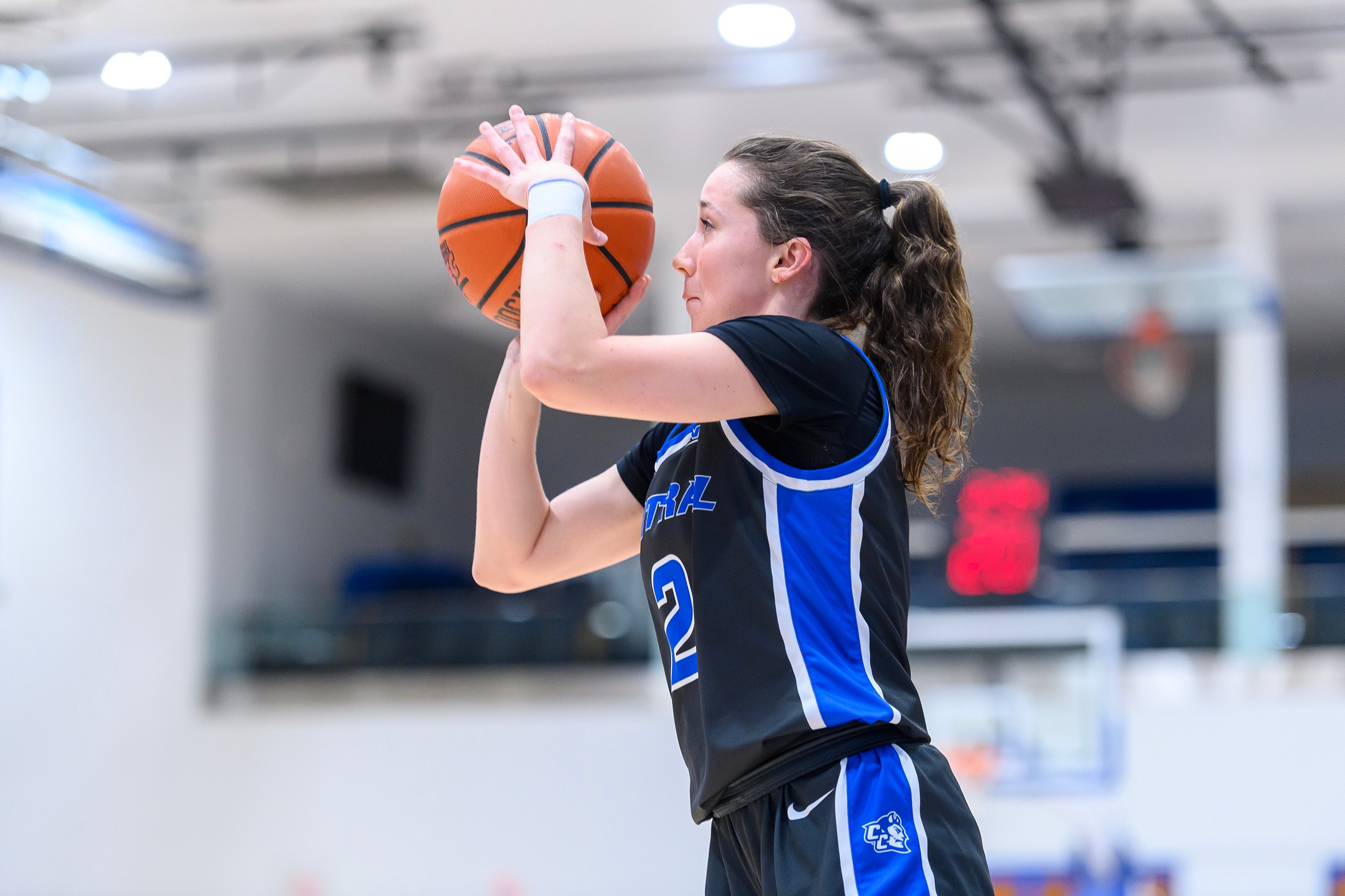Women's Basketball Falls to the FDU Knights on Thursday