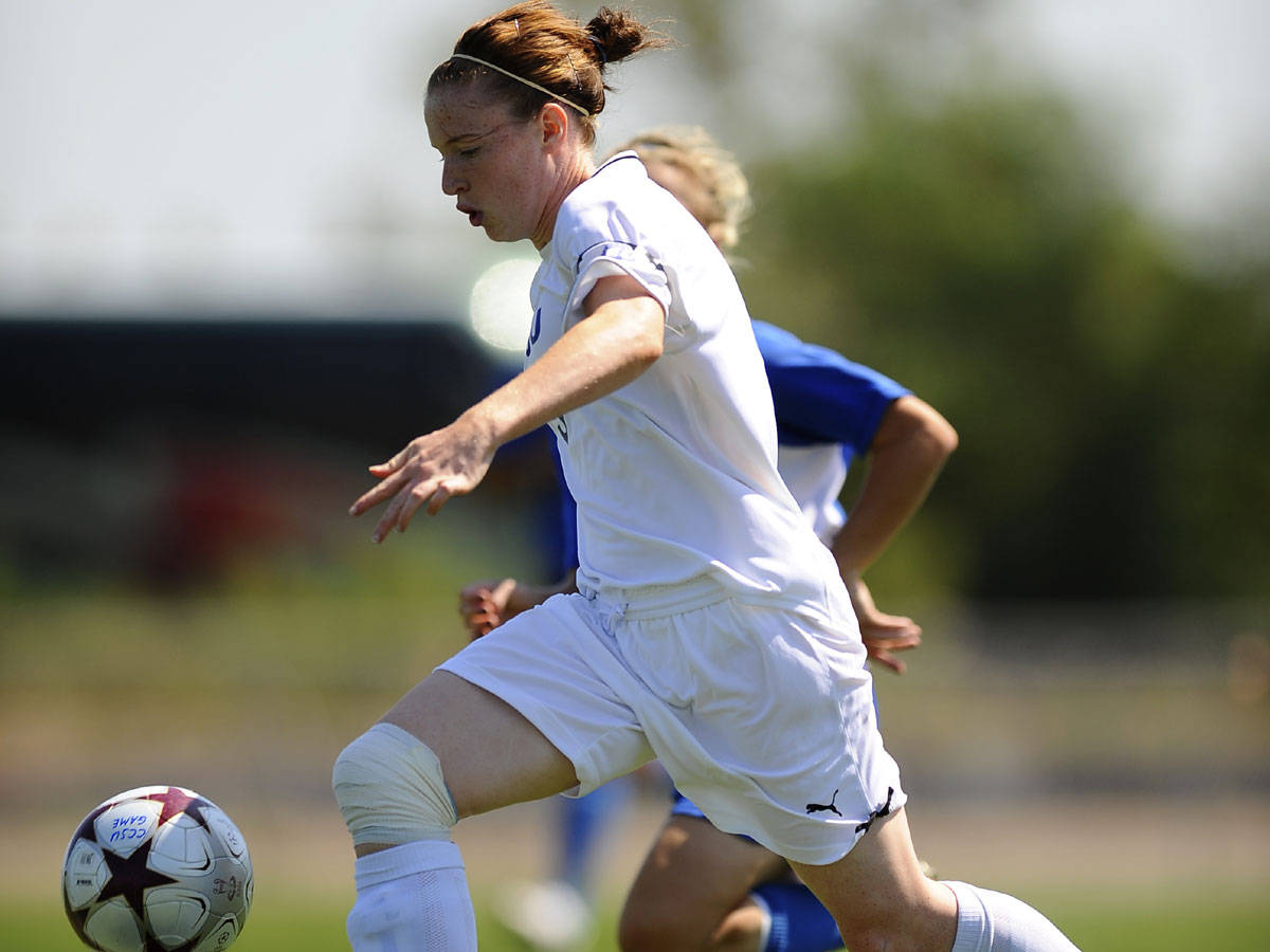 Women's Soccer Moves to 2-0 in NEC Play with 2-0 Win at Bryant