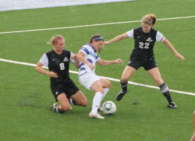 Women's Soccer Drops 1st Home Game, 2-1